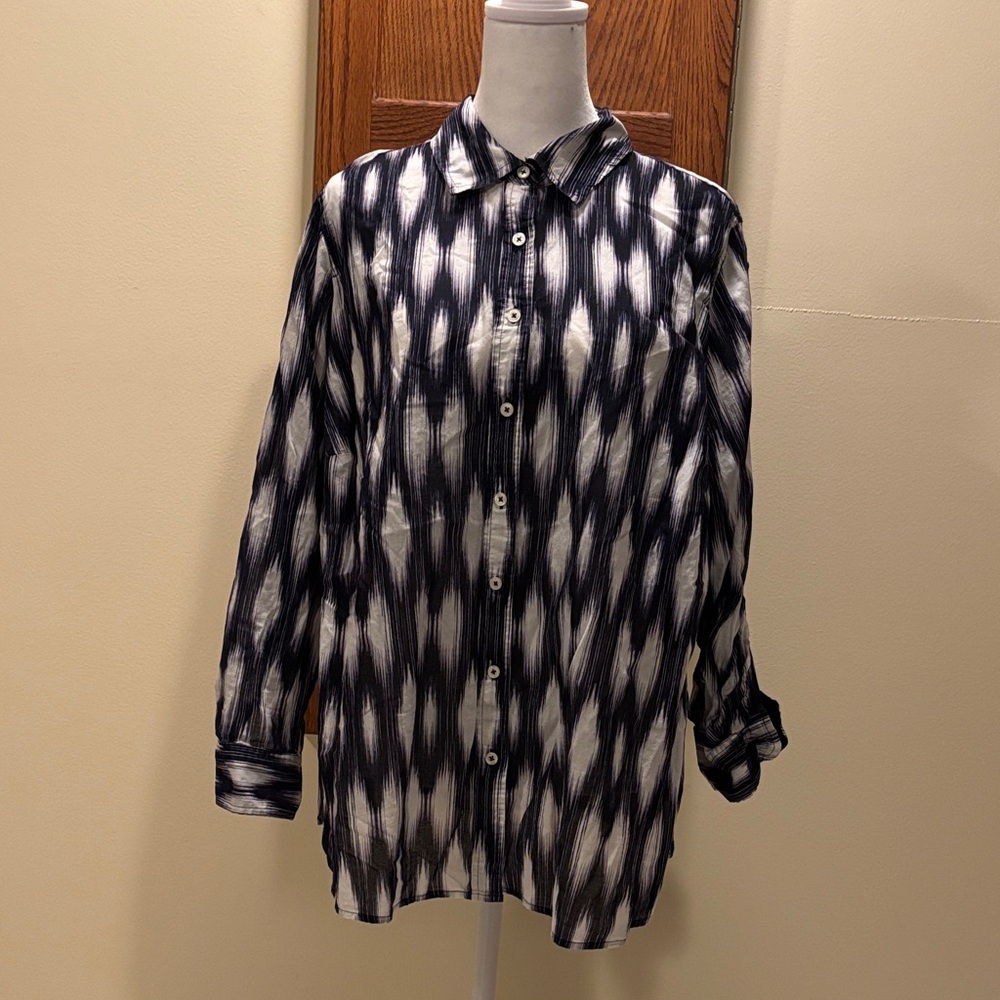 Talbots Women's Top - Black and White (100% Cotton) - size 1XP